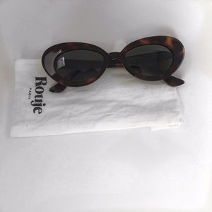 ISO! Rouje Lolita Sunglasses in tortoise/ brown